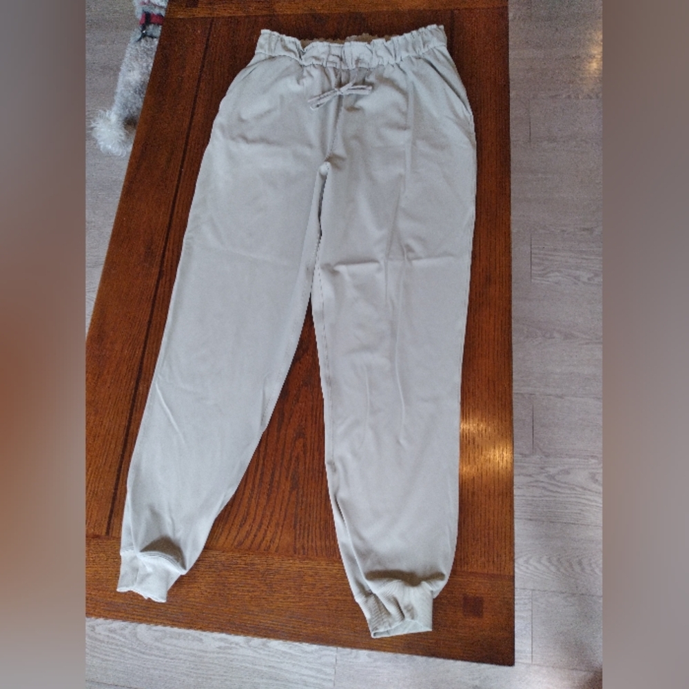 Lululemon pants